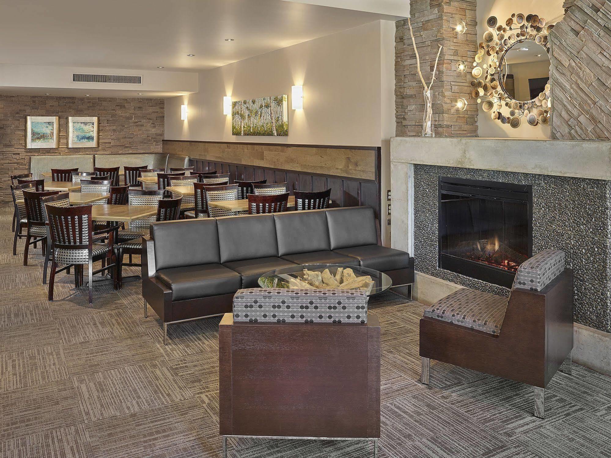 Varscona On Whyte Hotel